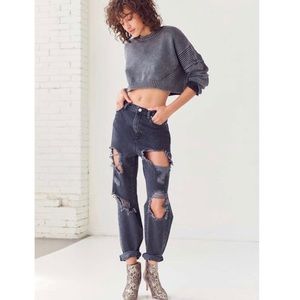 BDG Mom Destroyed Jeans - Black